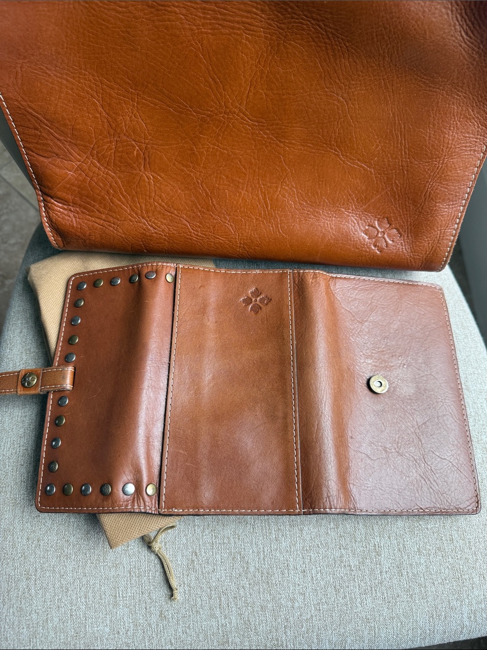 Patricia Nash Zancona Leather Studded Tote with Wallet Set/ Dust Cover - Picture 5 of 11